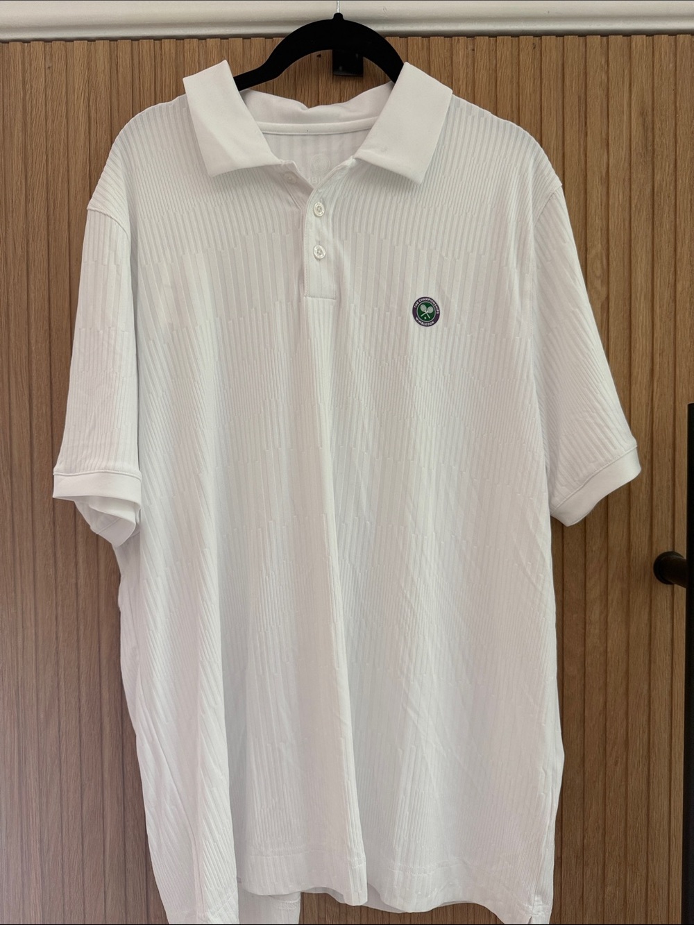 Men's Wimbledon Large New wit tags White Polo Shirt with Tennis Badge official